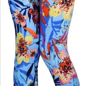 New Blue Floral Peachskin Leggings Plus size